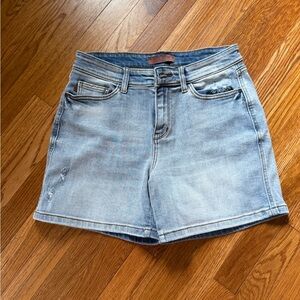 Judy Blue Light Wash Jean Shorts